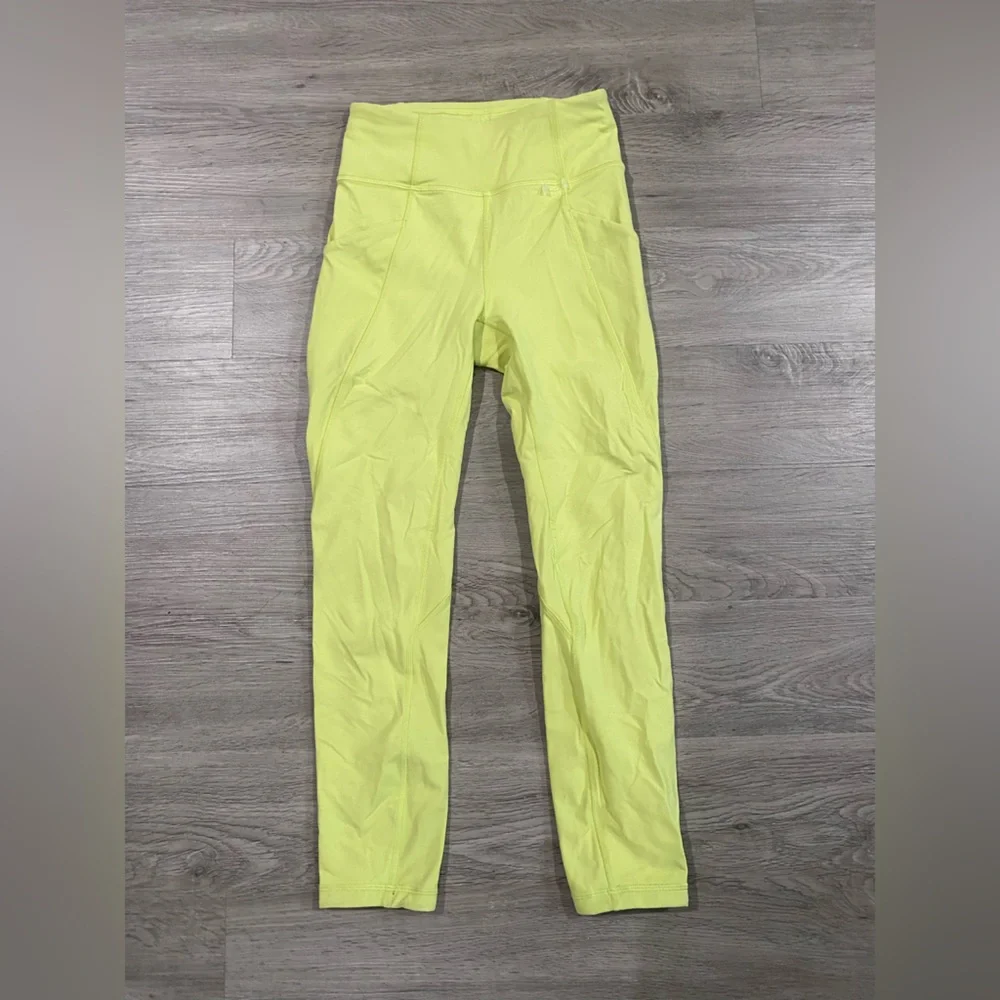 Lululemon Time‎ To Sweat Crop 23
